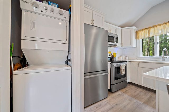 45 Coleman St, Abington, MA 02351