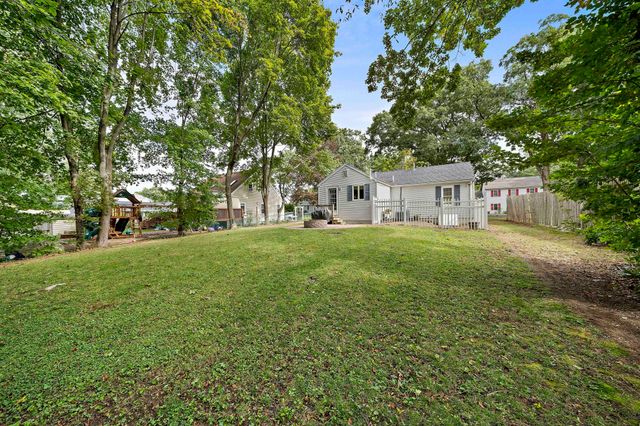 45 Coleman St, Abington, MA 02351