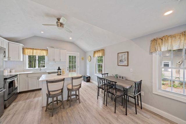 45 Coleman St, Abington, MA 02351