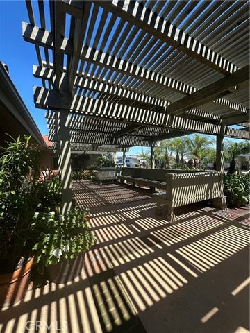 24701 Raymond 195, Lake Forest (el Toro), CA 92630