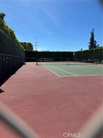 24701 Raymond 195, Lake Forest (el Toro), CA 92630