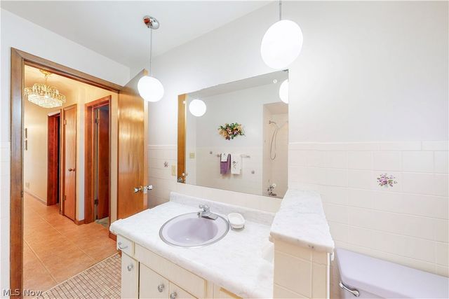 401 Linduff Avenue, Steubenville, OH 43952