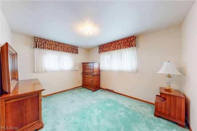 401 Linduff Avenue, Steubenville, OH 43952