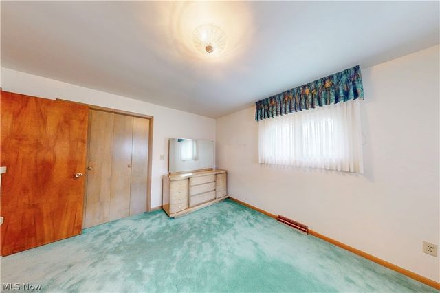 401 Linduff Avenue, Steubenville, OH 43952