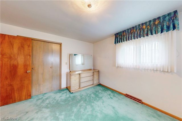 401 Linduff Avenue, Steubenville, OH 43952
