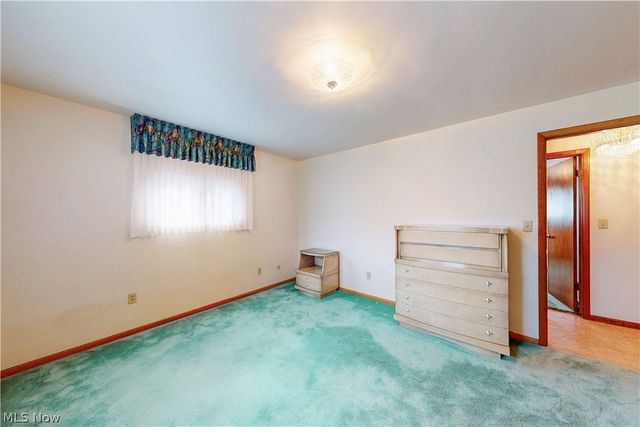 401 Linduff Avenue, Steubenville, OH 43952