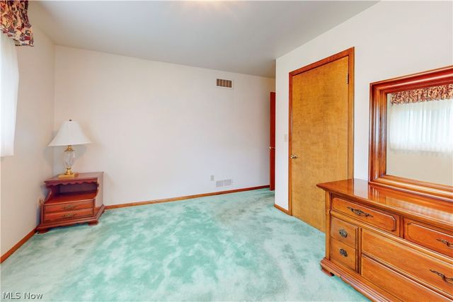 401 Linduff Avenue, Steubenville, OH 43952