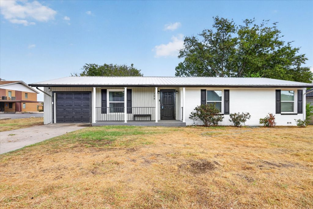 108 N Judd Street, White Settlement, TX 76108 — photo 3