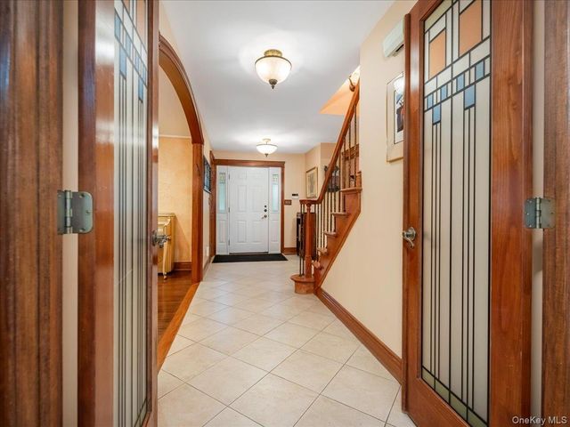 10 Rockingham Road, Spring Valley, NY 10977