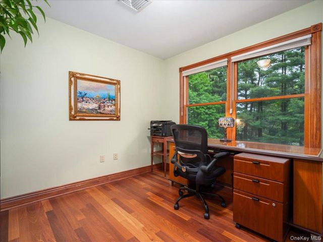10 Rockingham Road, Spring Valley, NY 10977