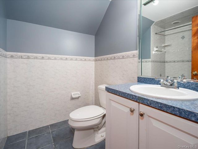 10 Rockingham Road, Spring Valley, NY 10977