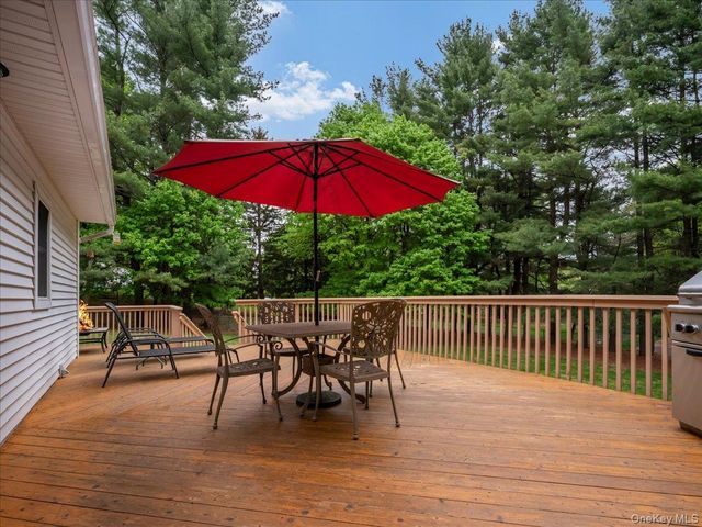 10 Rockingham Road, Spring Valley, NY 10977