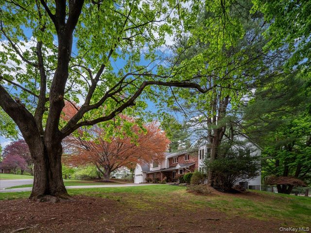 10 Rockingham Road, Spring Valley, NY 10977