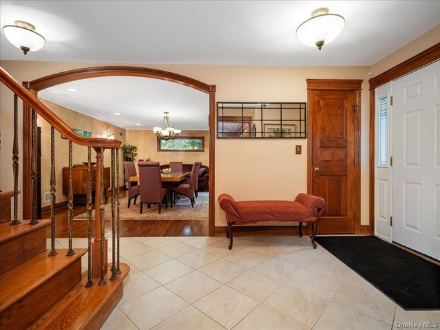 10 Rockingham Road, Spring Valley, NY 10977