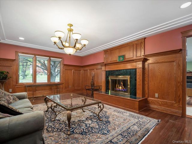 10 Rockingham Road, Spring Valley, NY 10977