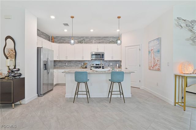 11241 Timber Creek DR, Fort Myers, FL 33913