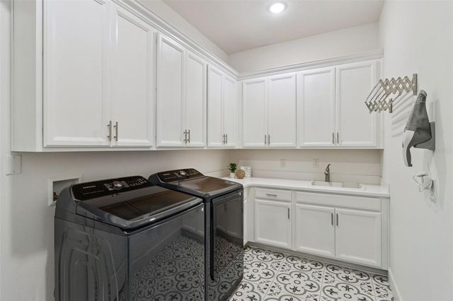 3810 VIA MAZZINI COURT, Kissimmee, FL 34759