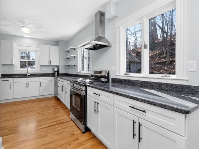 713 South Street, Waltham, MA 02453