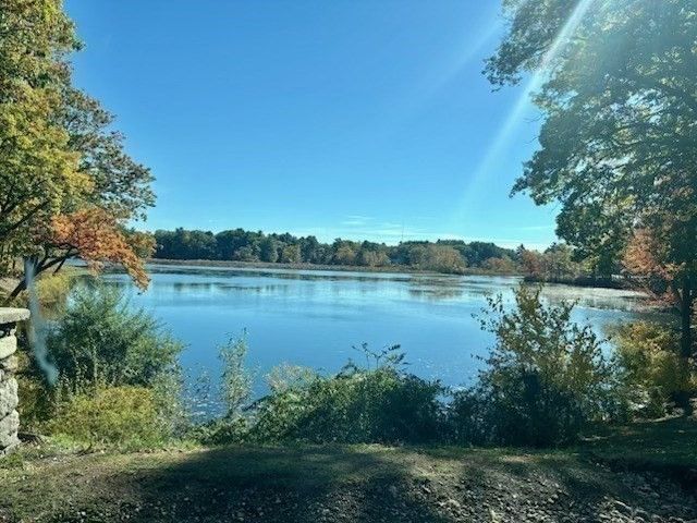 713 South Street, Waltham, MA 02453