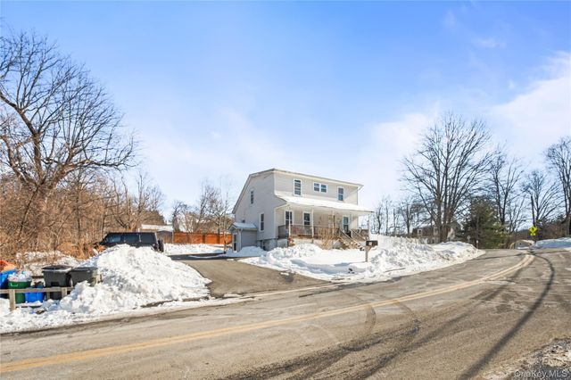 25 Laurel Road, Nyack, NY 10960