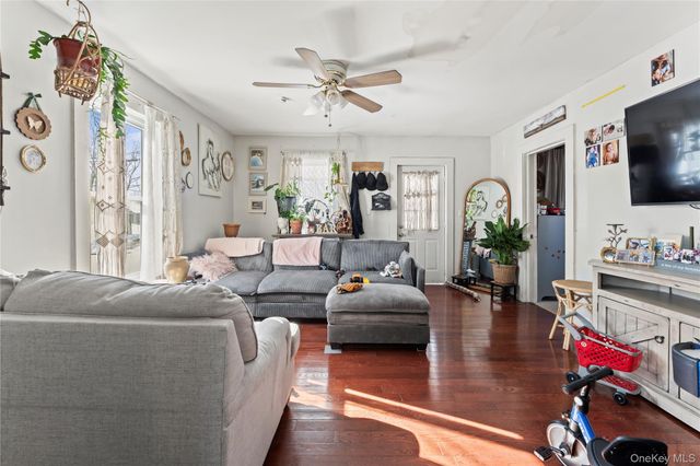 25 Laurel Road, Nyack, NY 10960