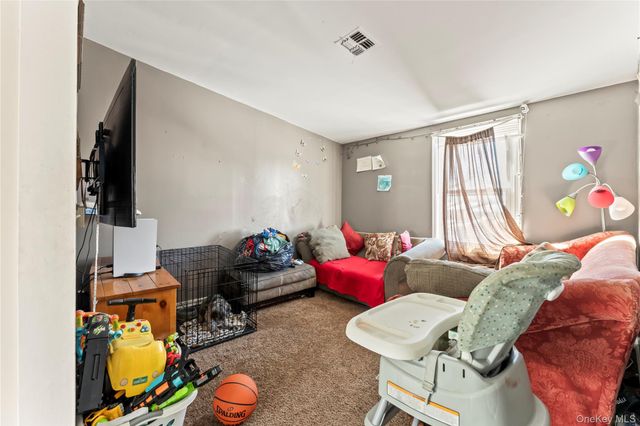 25 Laurel Road, Nyack, NY 10960