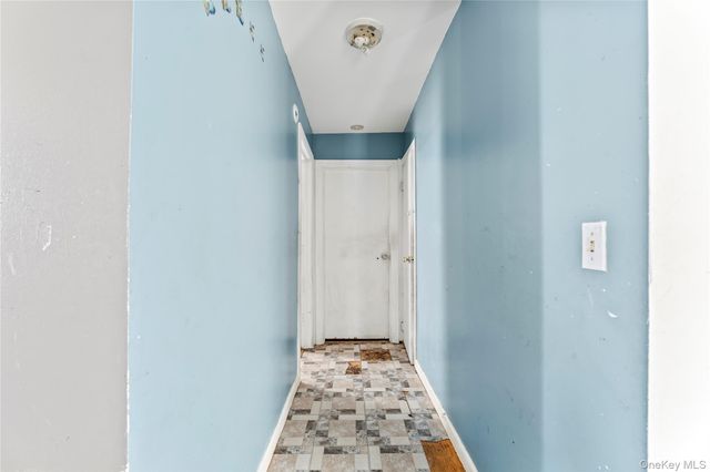 25 Laurel Road, Nyack, NY 10960