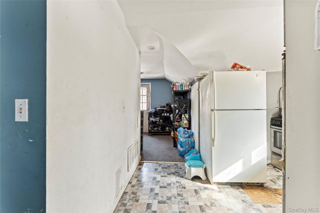 25 Laurel Road, Nyack, NY 10960