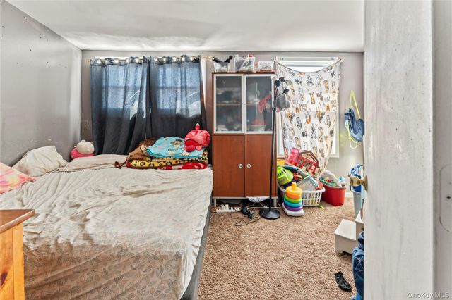 25 Laurel Road, Nyack, NY 10960