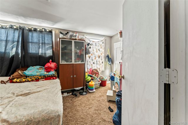 25 Laurel Road, Nyack, NY 10960