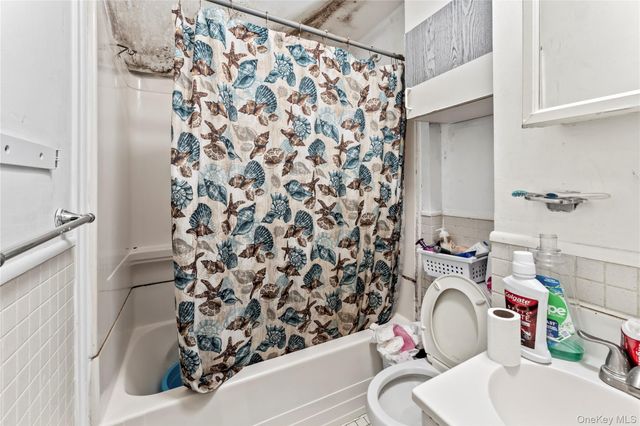 25 Laurel Road, Nyack, NY 10960