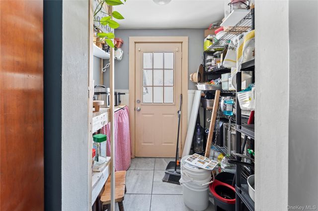 25 Laurel Road, Nyack, NY 10960