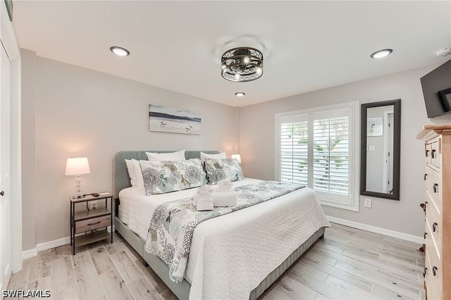 114 Lovers LN, Fort Myers Beach, FL 33931