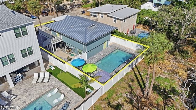 114 Lovers LN, Fort Myers Beach, FL 33931