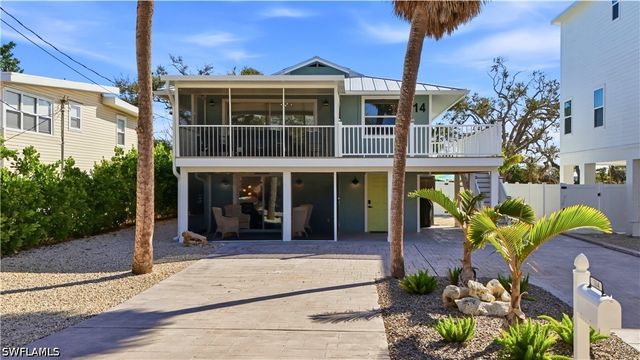114 Lovers LN, Fort Myers Beach, FL 33931