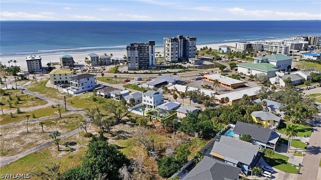 114 Lovers LN, Fort Myers Beach, FL 33931
