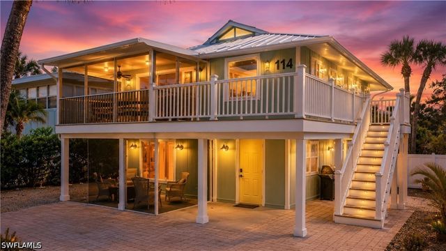 114 Lovers LN, Fort Myers Beach, FL 33931