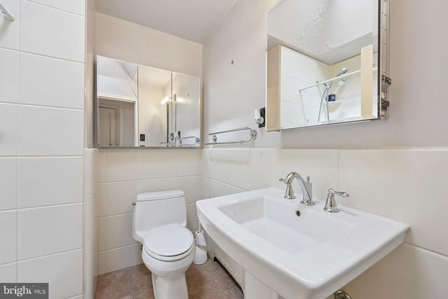 914 E DORSET ST, Philadelphia, PA 19150