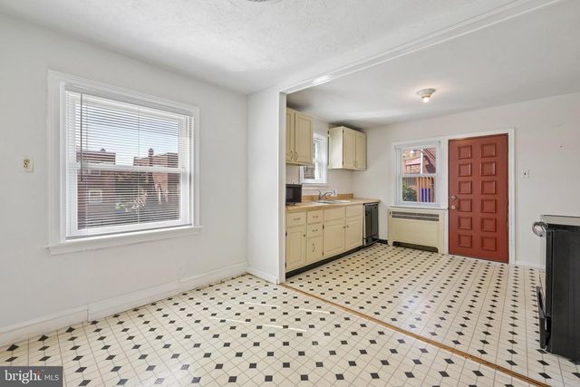 914 E DORSET ST, Philadelphia, PA 19150