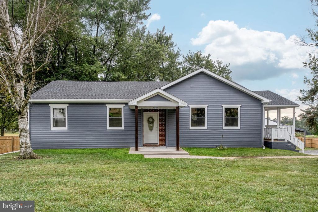229 CIDER PRESS RD, Manheim, PA 17545