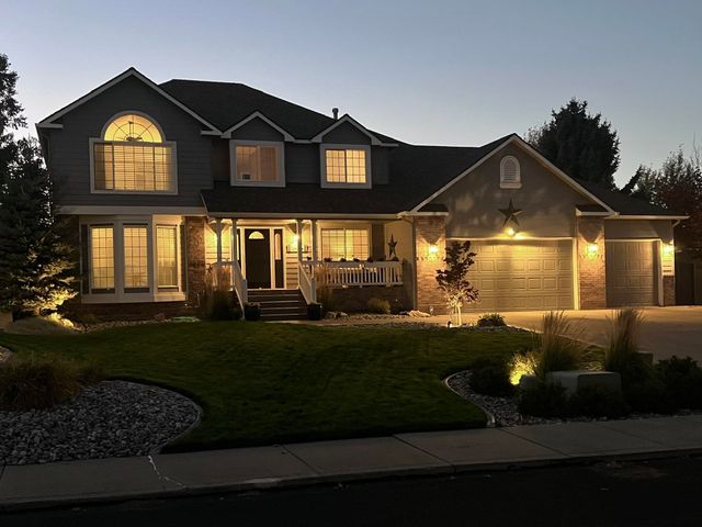 8721 N Kensington Dr, Spokane, WA 99208