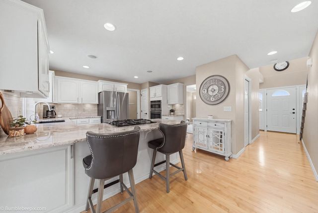 8721 N Kensington Dr, Spokane, WA 99208