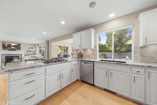 8721 N Kensington Dr, Spokane, WA 99208