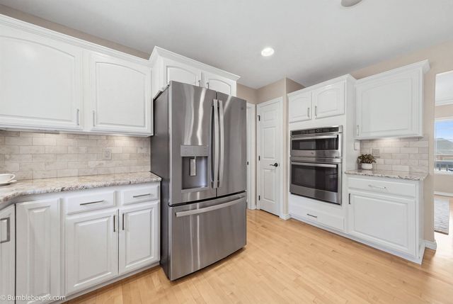 8721 N Kensington Dr, Spokane, WA 99208