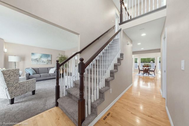 8721 N Kensington Dr, Spokane, WA 99208