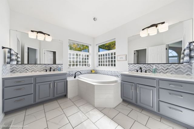 8721 N Kensington Dr, Spokane, WA 99208