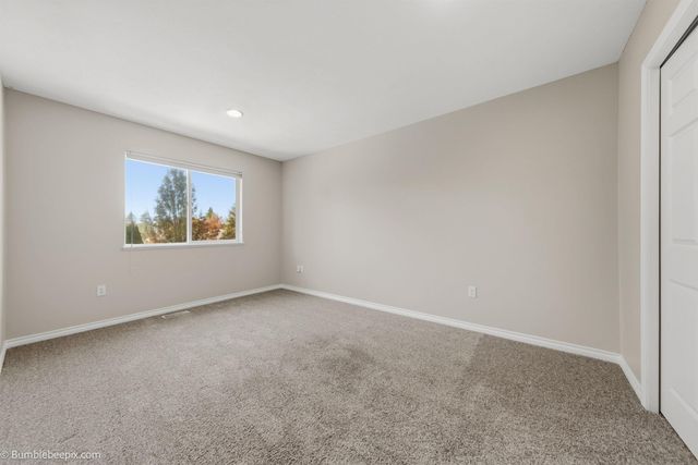 8721 N Kensington Dr, Spokane, WA 99208