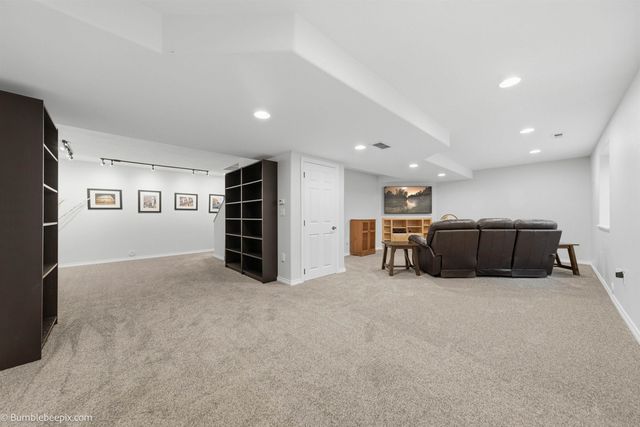 8721 N Kensington Dr, Spokane, WA 99208
