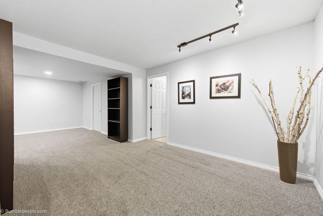 8721 N Kensington Dr, Spokane, WA 99208