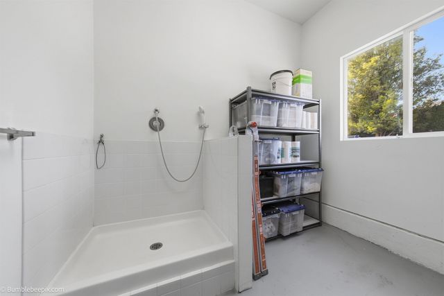 8721 N Kensington Dr, Spokane, WA 99208